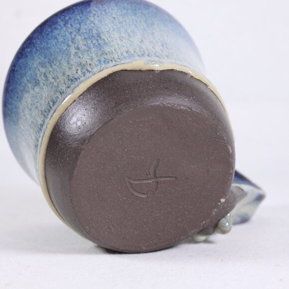 Handmade ceramic pottery mug with delicious drippy glaze - Picture 3 of 10